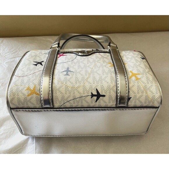 New Michael Kors Travel Small Duffle Crossbody Optic White Multi - Picture 5 of 7